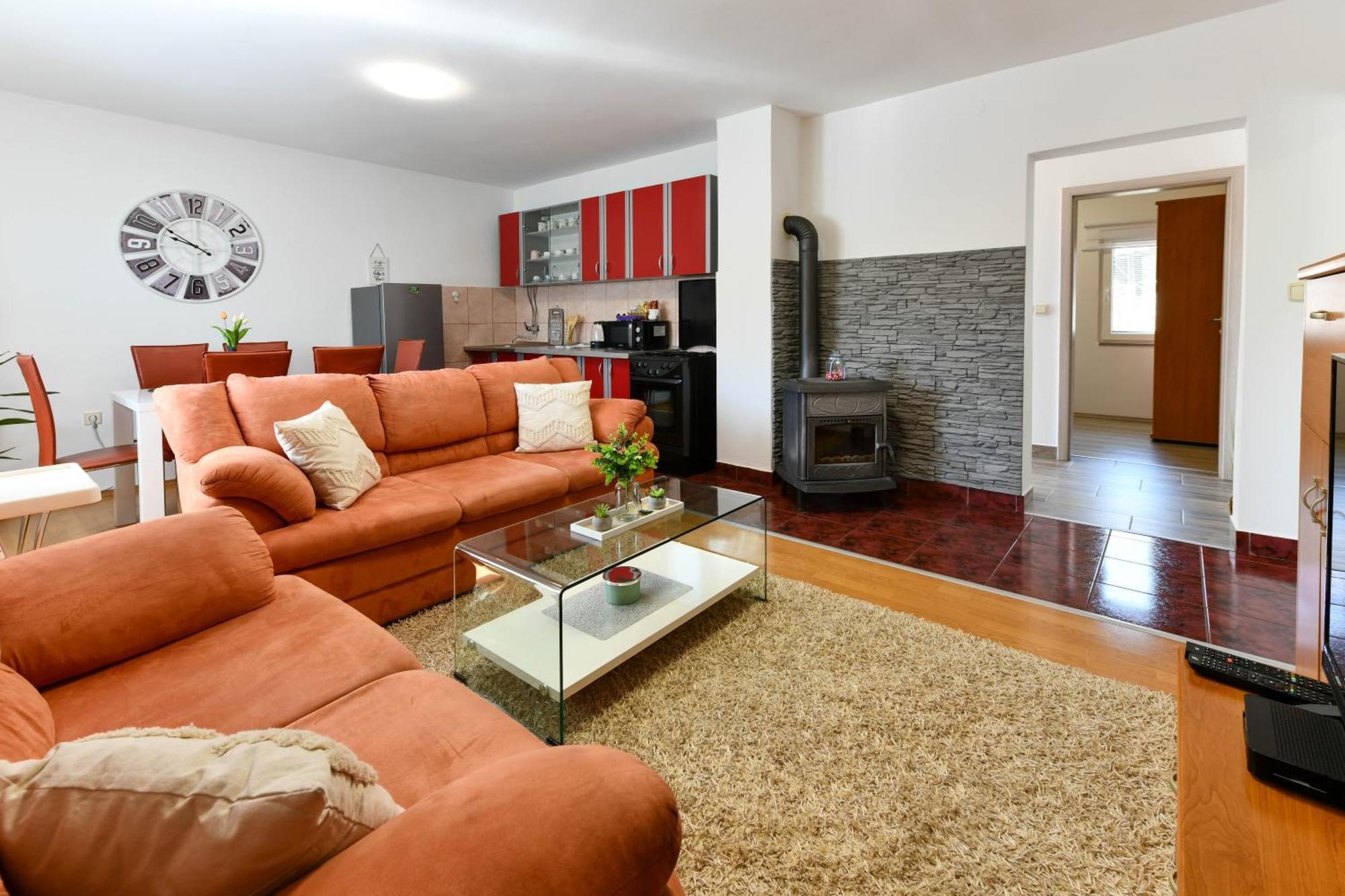 Apartman Tina Rakovica Ngoại thất bức ảnh